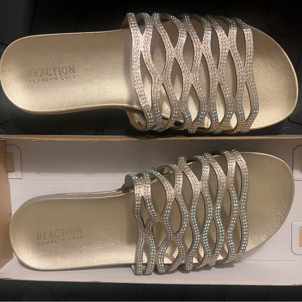 Kenneth Cole sandals